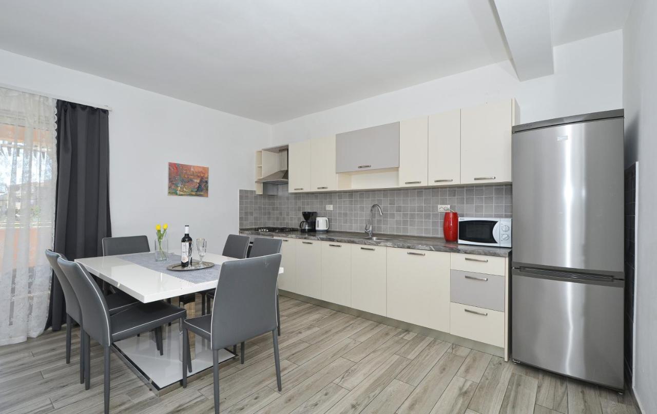 Apartments Luciano Seget Vranjica Zewnętrze zdjęcie